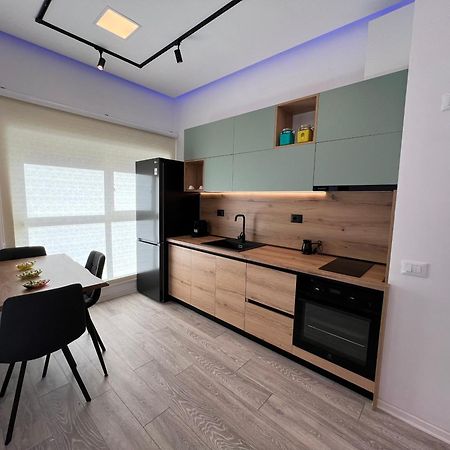 טיראנה Sunflower Apartment מראה חיצוני תמונה