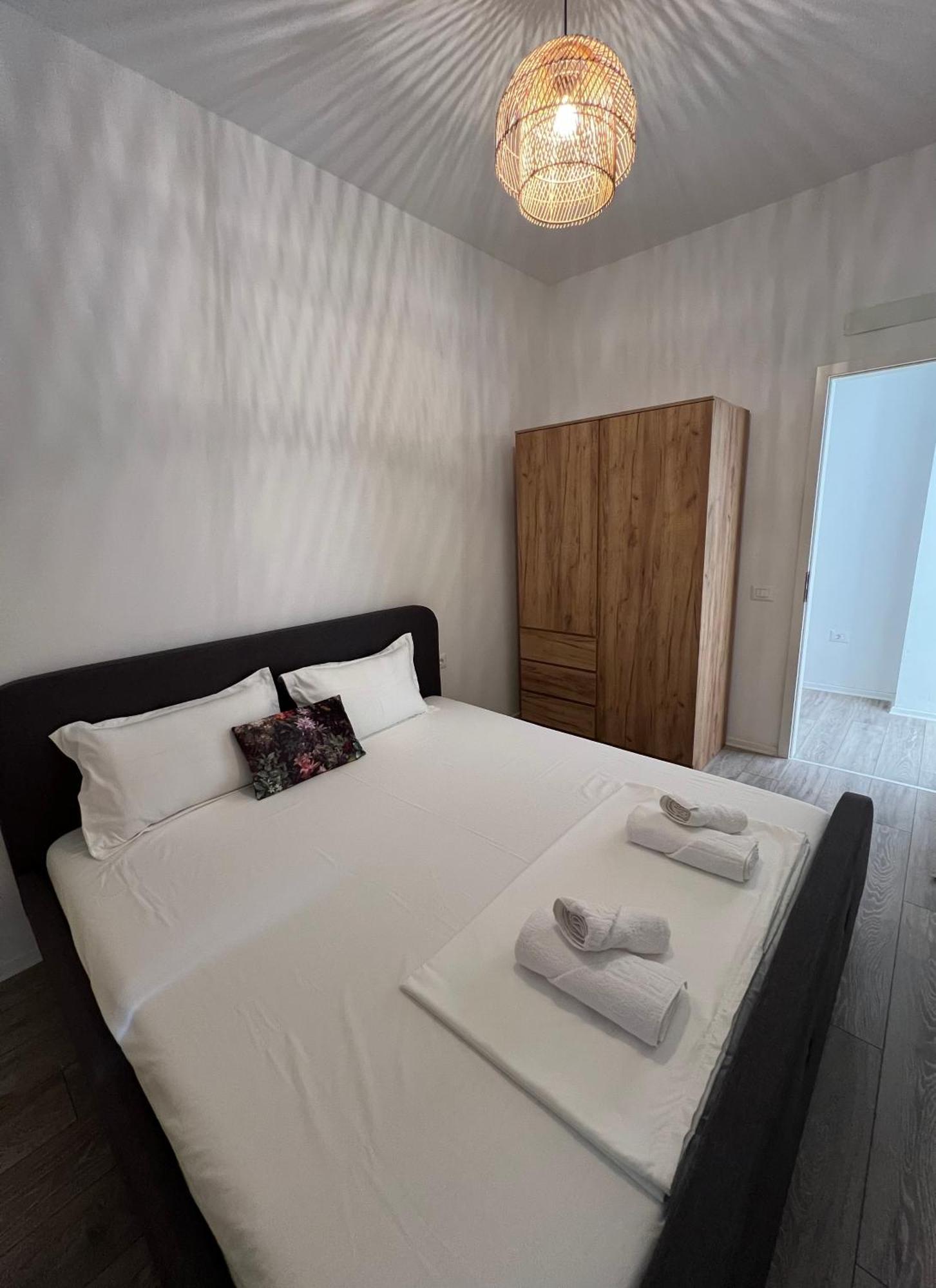 טיראנה Sunflower Apartment מראה חיצוני תמונה