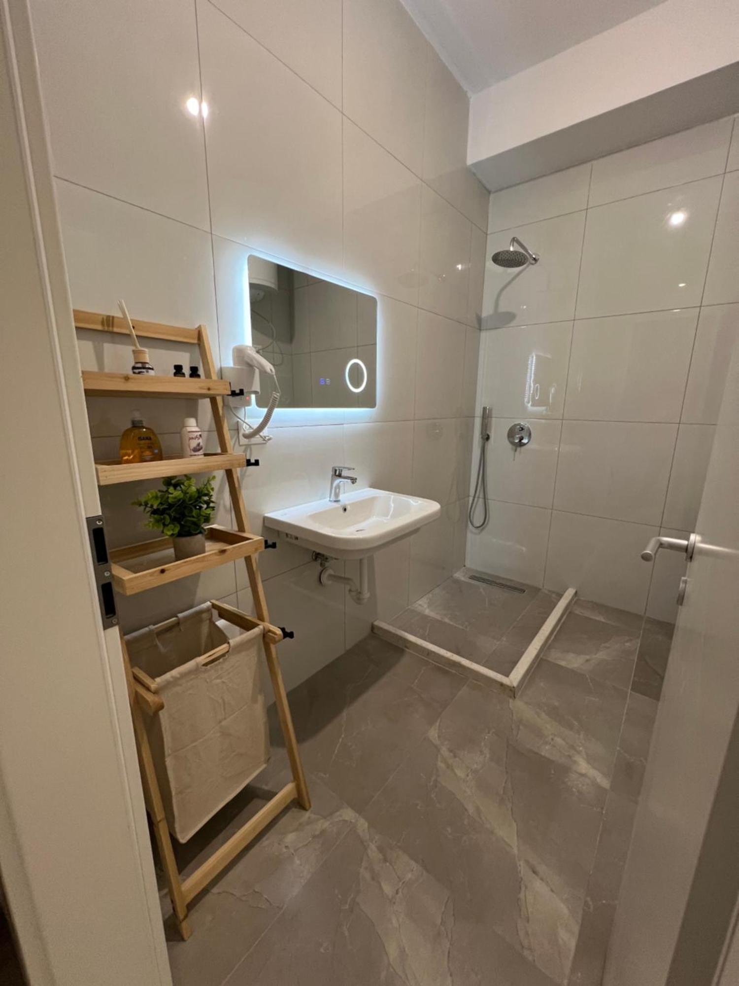 טיראנה Sunflower Apartment מראה חיצוני תמונה
