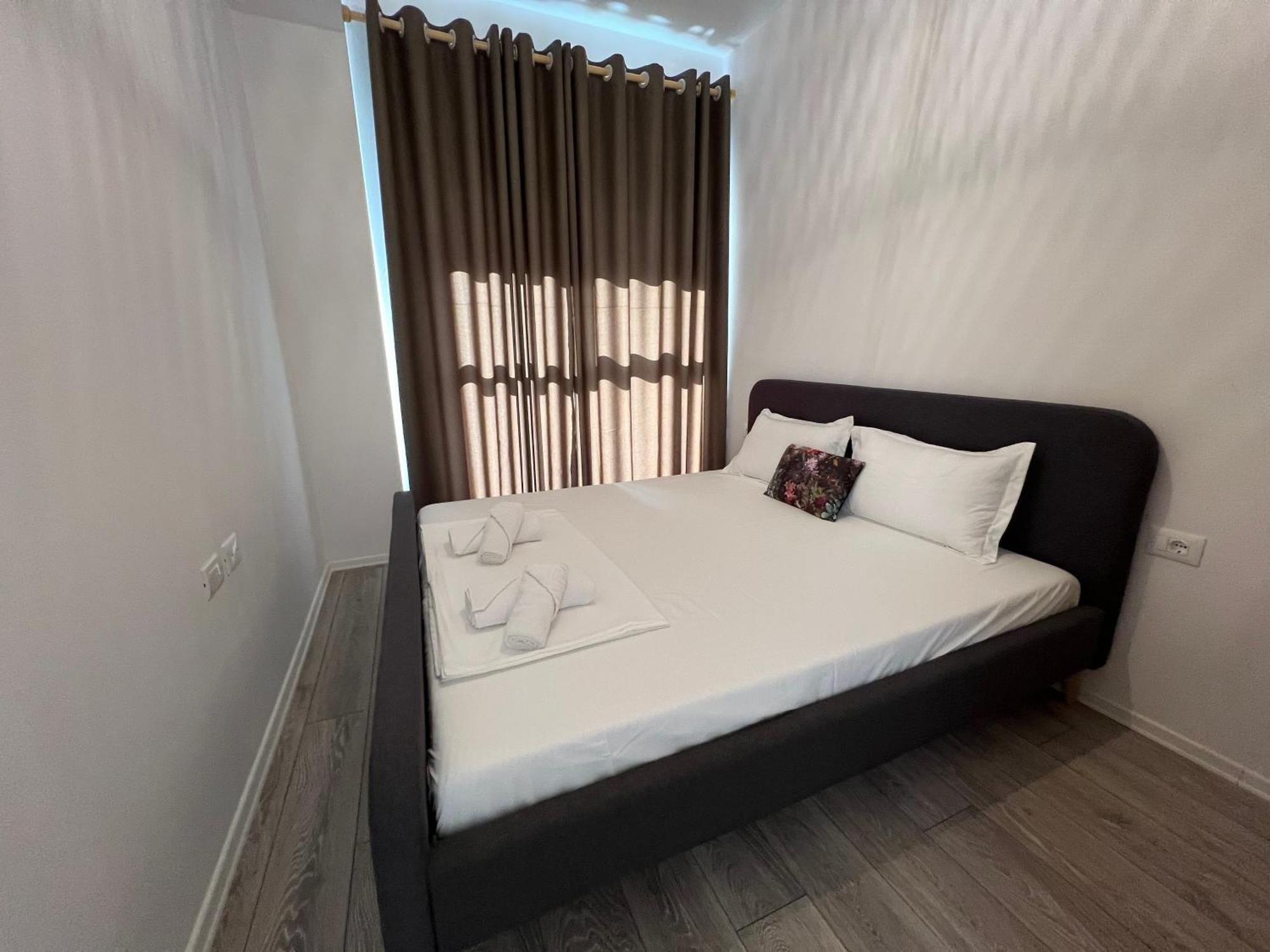 טיראנה Sunflower Apartment מראה חיצוני תמונה